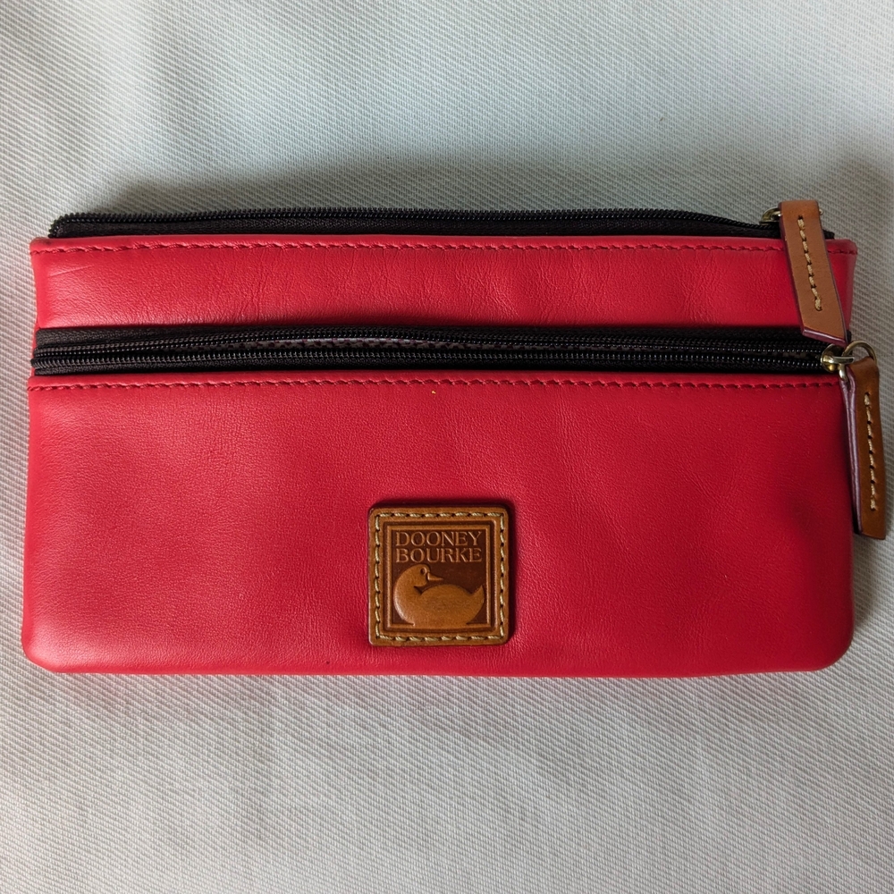 Dooney & Bourke Matt Peach Red Leather Double Zip Wallet Purse Passport-Holder